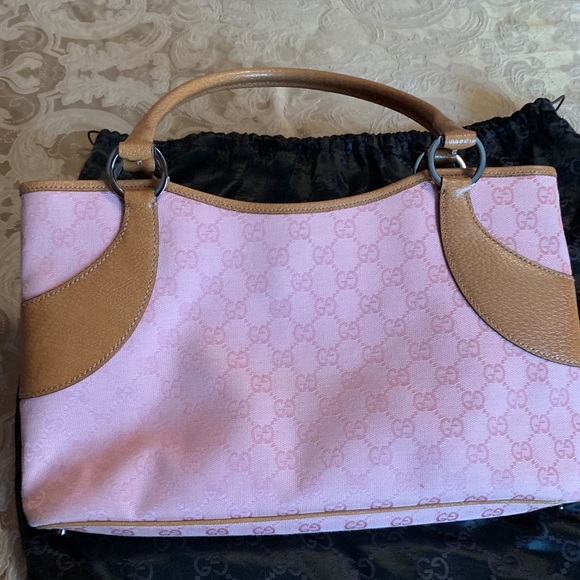 Gucci pink canvas & leather bag. - Picture 1 of 6